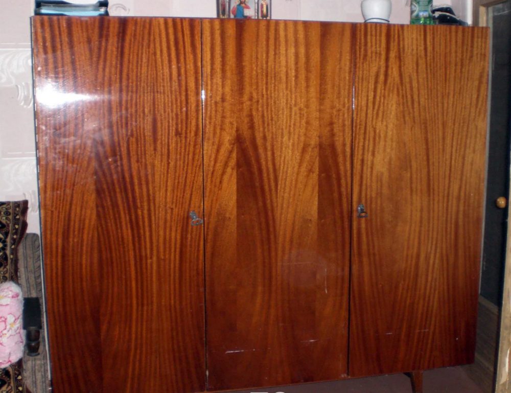 Реставрация шкафа, обновление и ремонт мебели своими руками