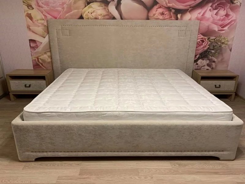 Обивка кровати на дому – цена от рублей | Lab Restore