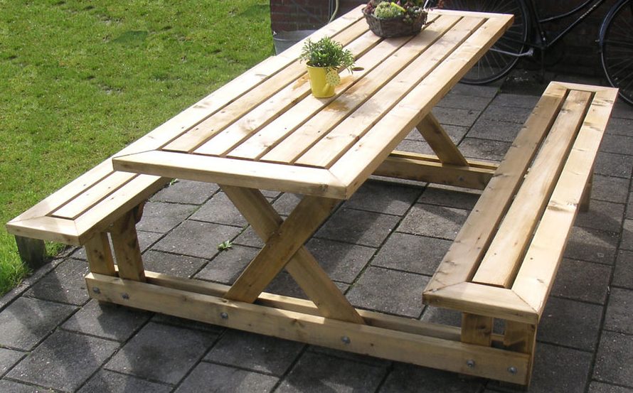 Как сделать садовую стол-скамейку для дачи своими руками
