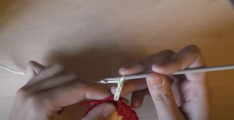 Сидушка для стула крючком для начинающих: схемы квадратных и круглых ...