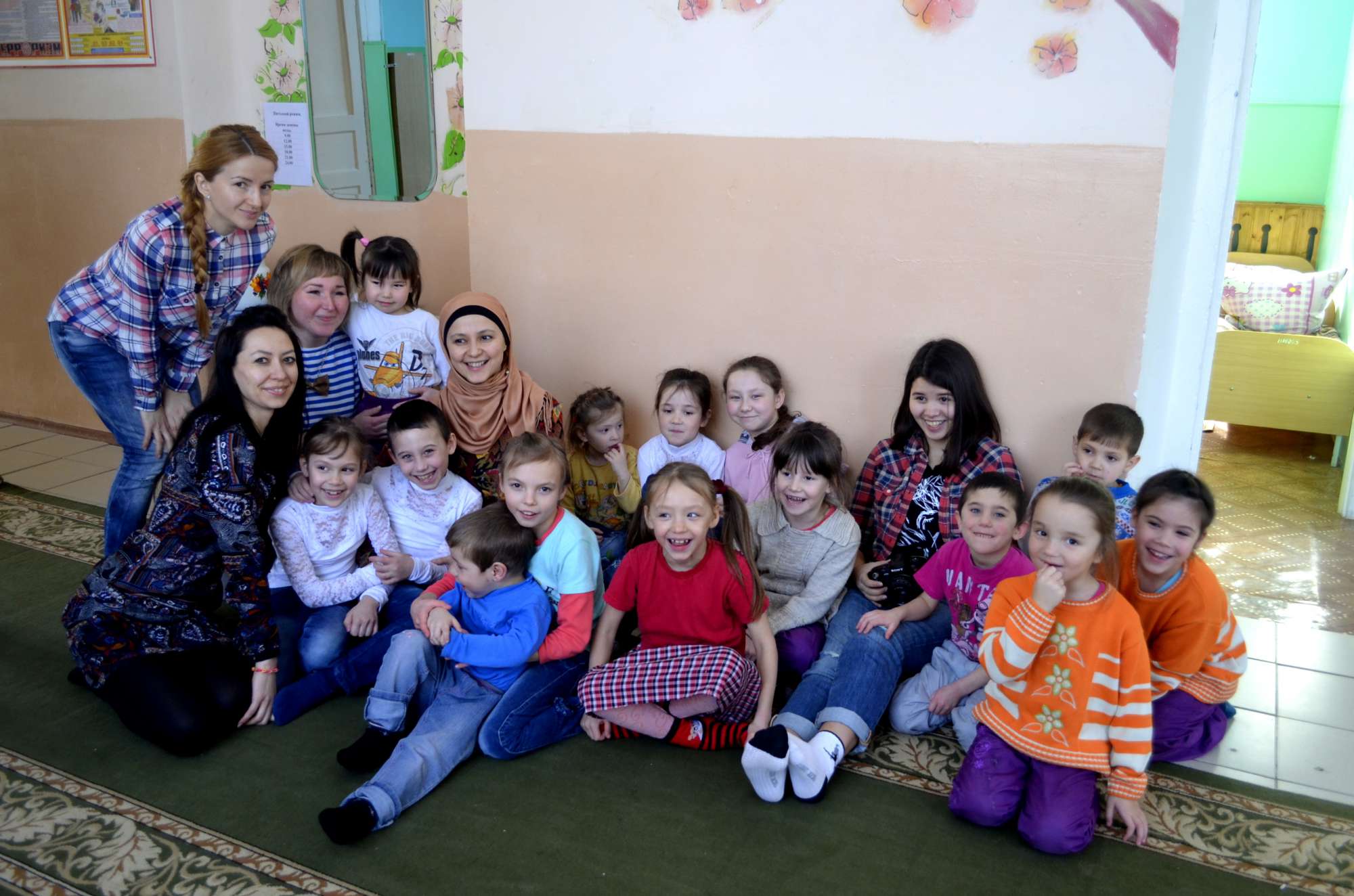 Детский приют москва. Детский приют (детский дом) в г. Иркутск". Детский дом детдом. Дети в детских домах. Приют для детей.